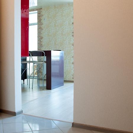 Apartment On Bogatyrskaya 6A 키예프 외부 사진