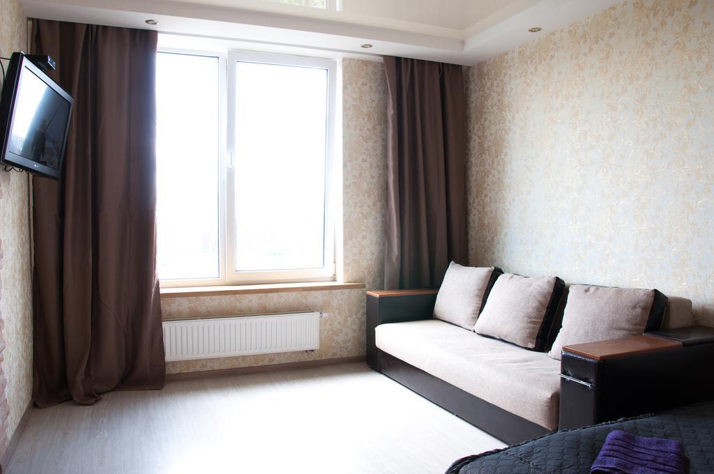 Apartment On Bogatyrskaya 6A 키예프 외부 사진