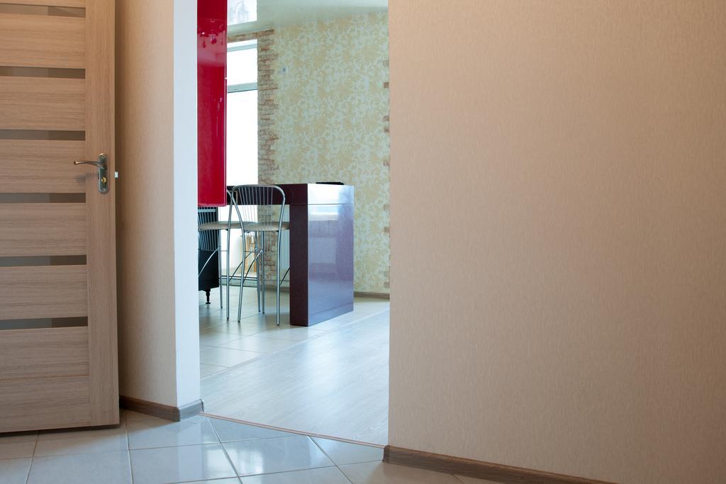 Apartment On Bogatyrskaya 6A 키예프 외부 사진