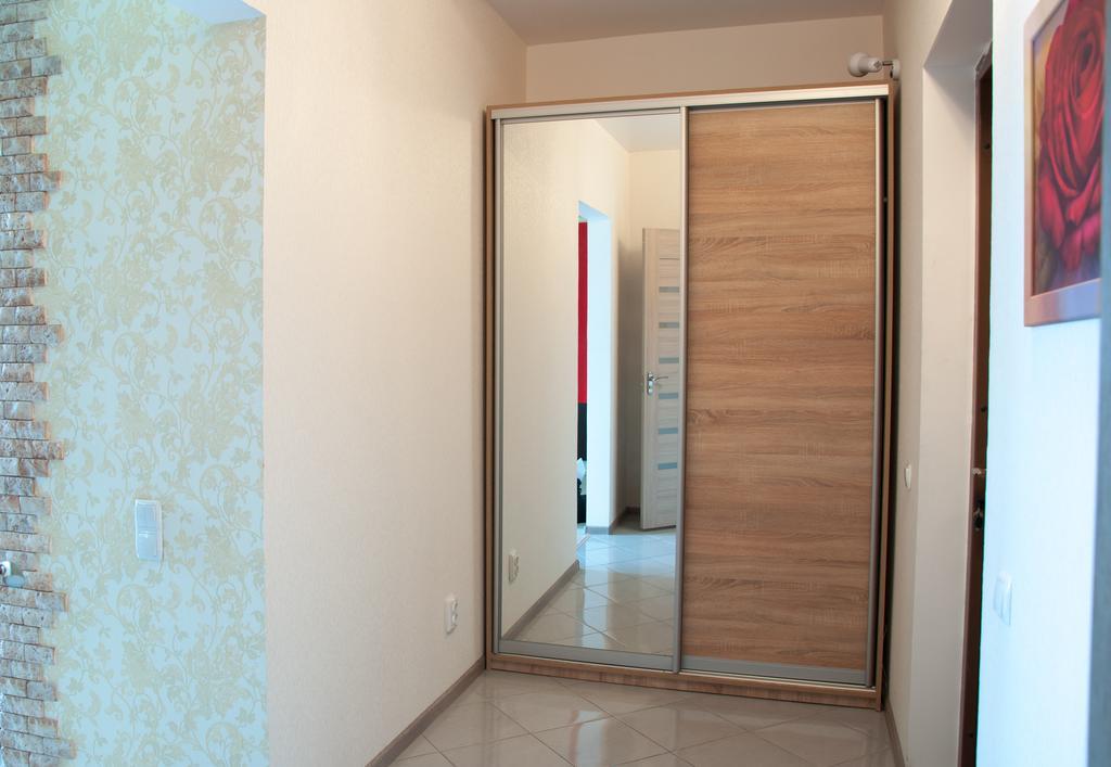 Apartment On Bogatyrskaya 6A 키예프 외부 사진