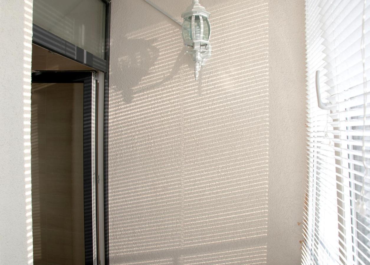 Apartment On Bogatyrskaya 6A 키예프 외부 사진
